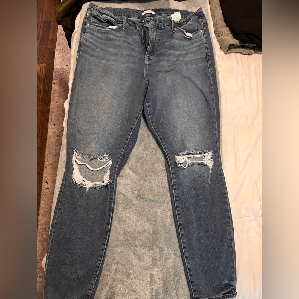 Good American Good Legs Crop Jean